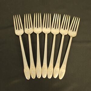 1847 Rogers Bros First Love International Silver Plate 1941 Dinner Forks #7